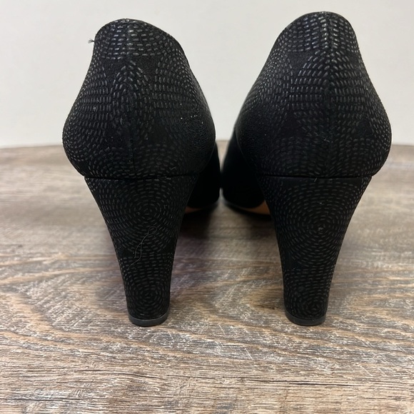 Bruno Magli Black Textured Leather Pumps – Made in Italy – Size 8.5 - Picture 3 of 14